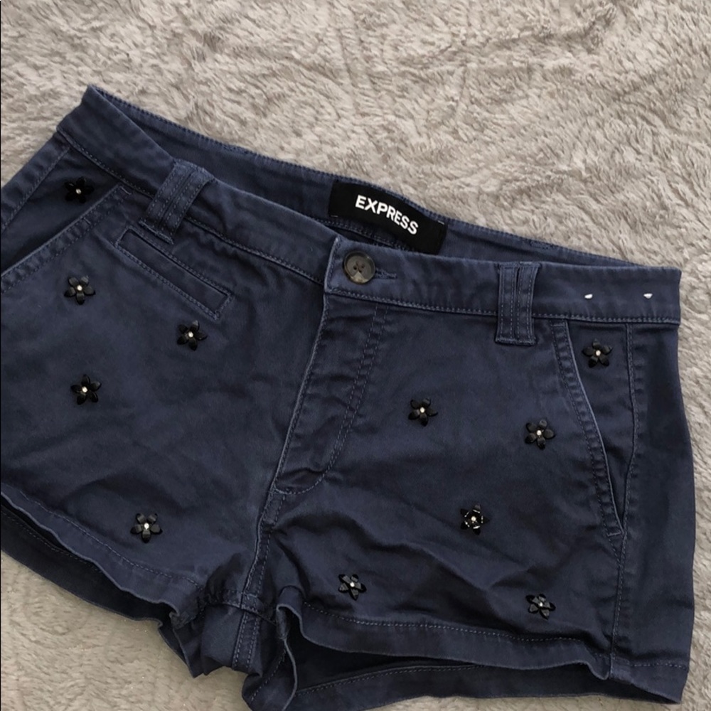Express low rise chino embellished shortie